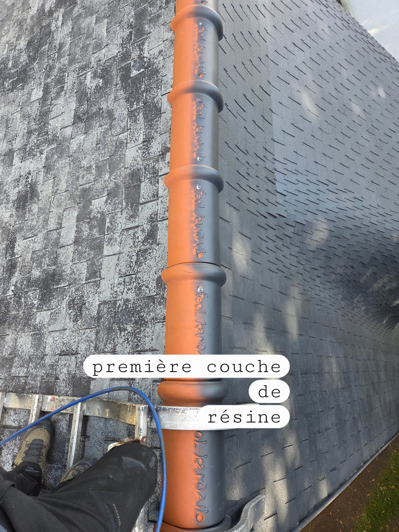 Application résine de faîtage