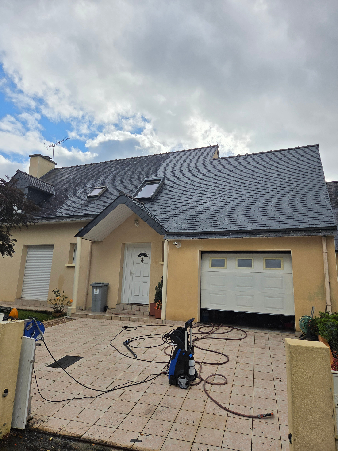 Nettoyage haute pression toiture